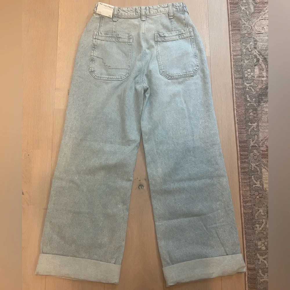 We The Free Blue Boyfriend Jeans Relaxed Fit - Picture 6 of 6